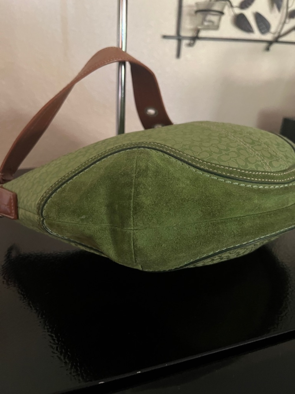 Coach Olive Signature Jacquard Shoulder Bag with Brown Leather Trim - Picture 4 of 8